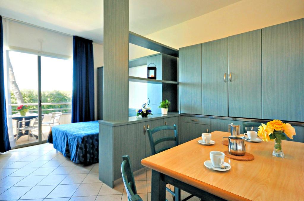 La Cecinella Apartments Марина ди Чечина Екстериор снимка