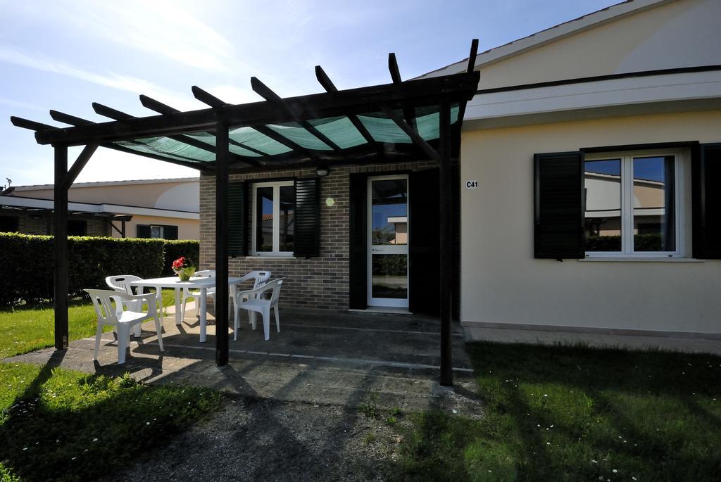 La Cecinella Apartments Марина ди Чечина Екстериор снимка