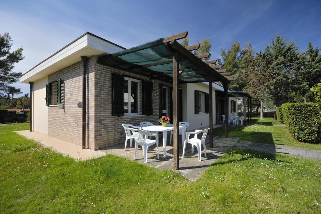 La Cecinella Apartments Марина ди Чечина Екстериор снимка