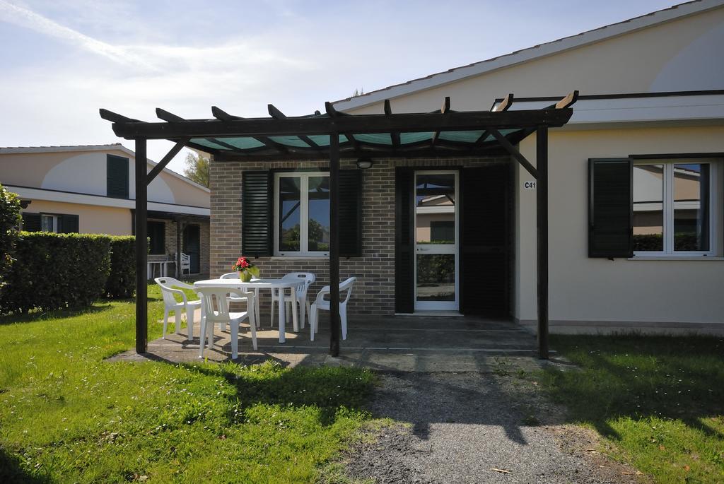 La Cecinella Apartments Марина ди Чечина Екстериор снимка